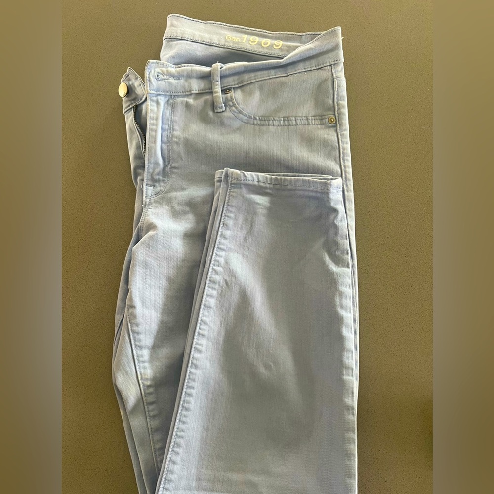 Baby blue legging jean